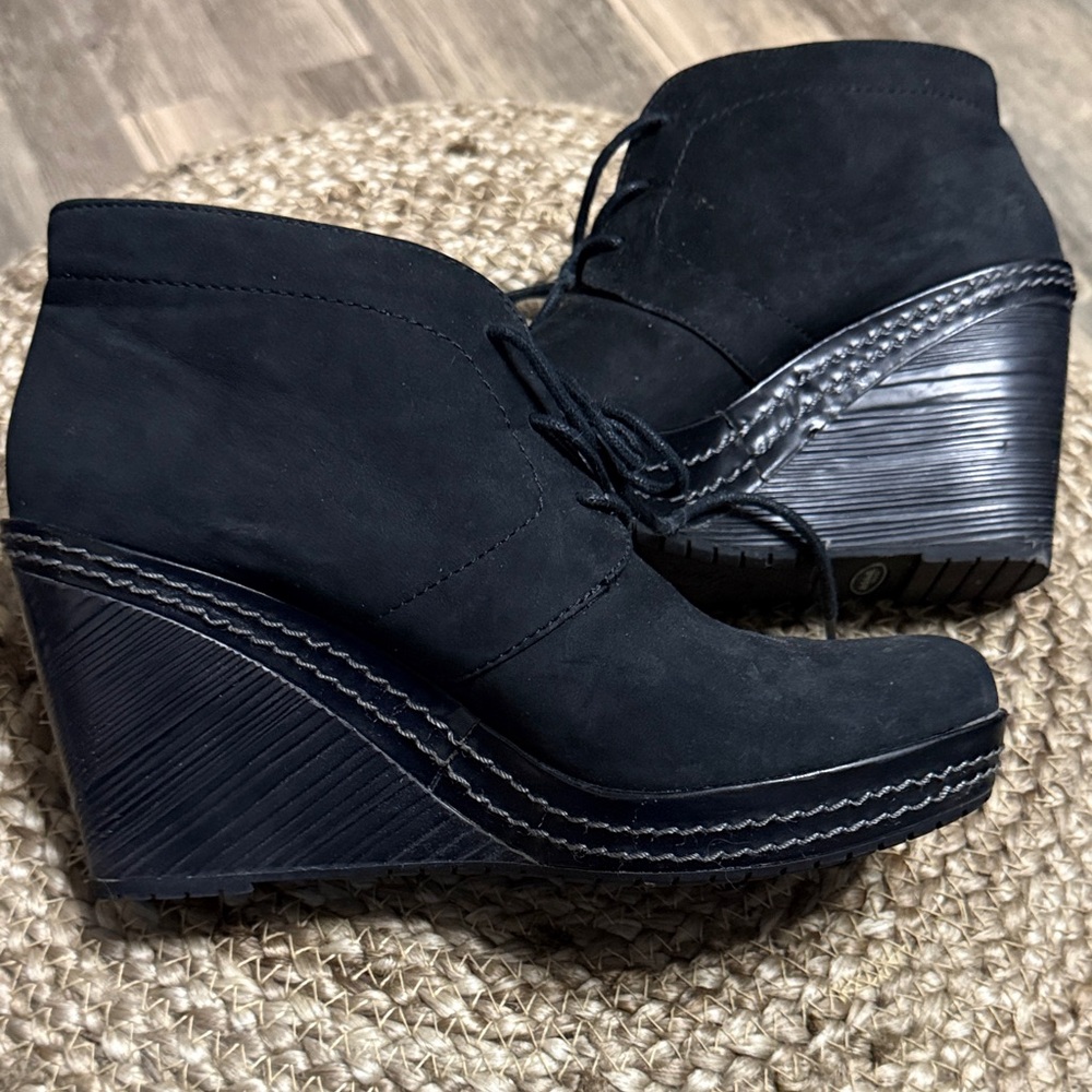 Dr. Scholl's Black Bethany Wedge Ankle Boots. Leather Upper, Size 7.5